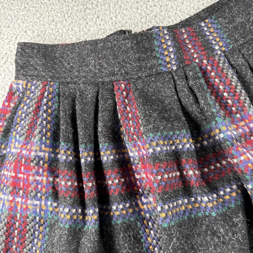 Vintage Womens Tartan Plaid Wool Skirt Sz 11/12 Academia Old Money Prairie READ - Picture 4 of 13